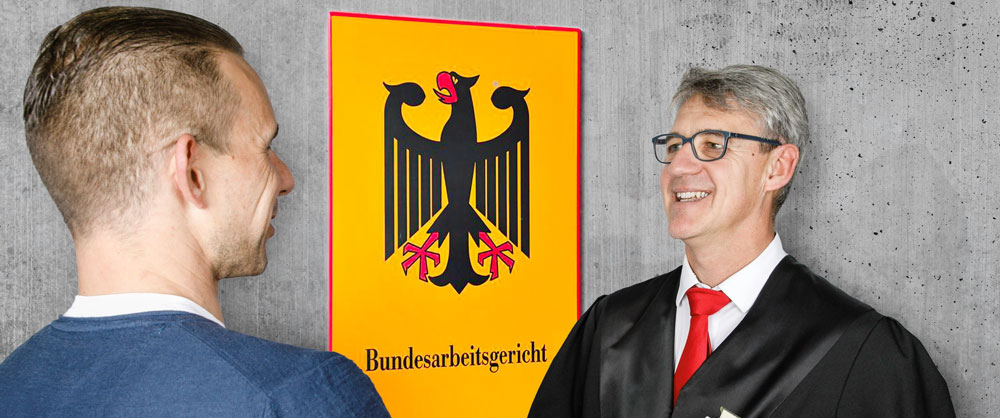 Bernd Spengler vor dem Bundesarbeitsgericht mit einem Mandanten